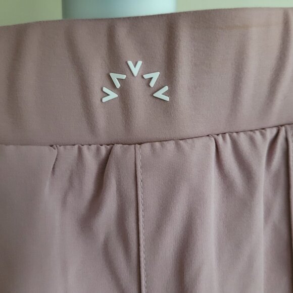 Varley Chase Mid-Rise Skort 14.5" Tennis Skirt - Picture 12 of 15